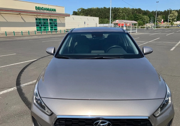 Hyundai I30 cena 59900 przebieg: 69000, rok produkcji 2019 z Góra małe 37